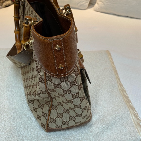 Gucci Logo Bamboo Shopper Tote w/ Shoulder Strap - Picture 9 of 14